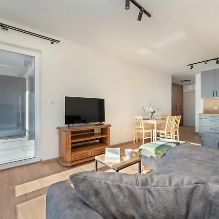 1-bedroom With Parking & Balcony By Renters Apartment Wroclaw