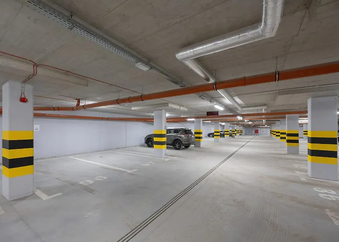 1-bedroom With Parking & Balcony By Renters Apartment Breslau